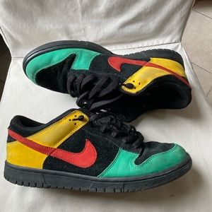 Nike dunk Jamaican Pride